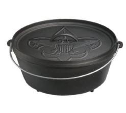Lodge L12CO3BS 6 Qt. Black Cast Iron Round Boy Scout Camp Dutch Oven With Cover